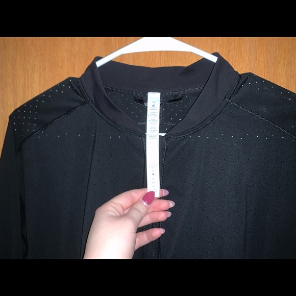 Lululemon jacket - Picture 4 of 7